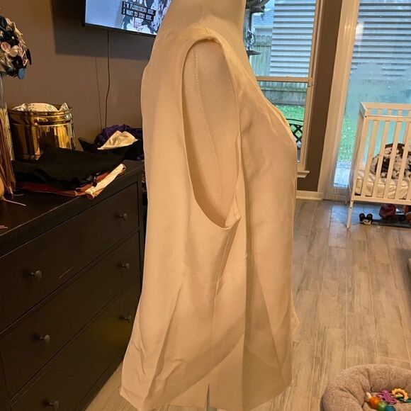 NWOT Lafayette 148 New York Cream Silk Fully Lined Sleeveless Top - 14 - Picture 3 of 10